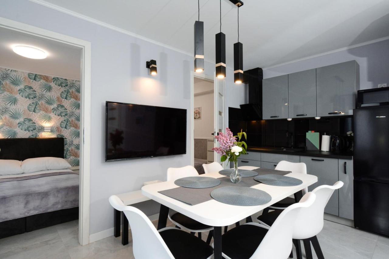 Apartamenty Prestige 莱鲍 外观 照片