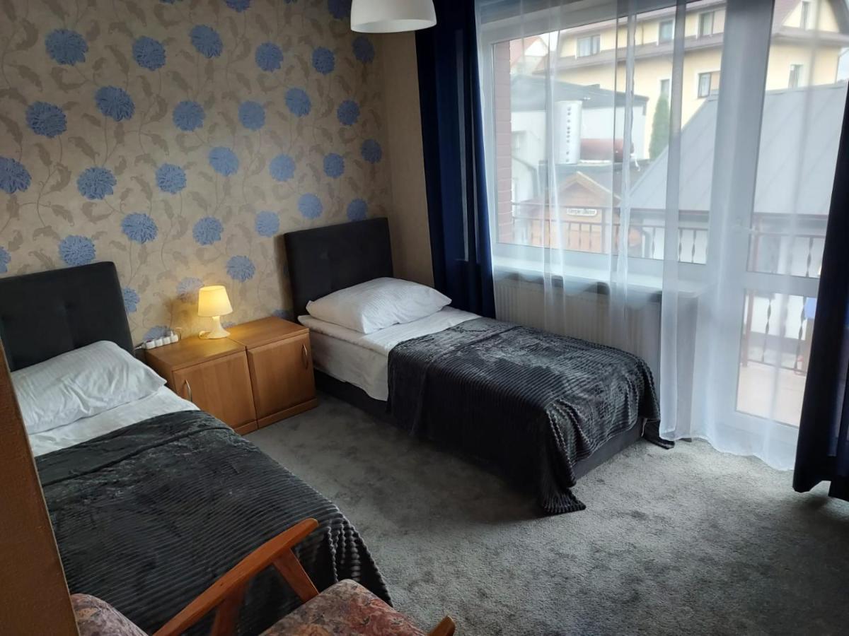 Apartamenty Prestige 莱鲍 外观 照片