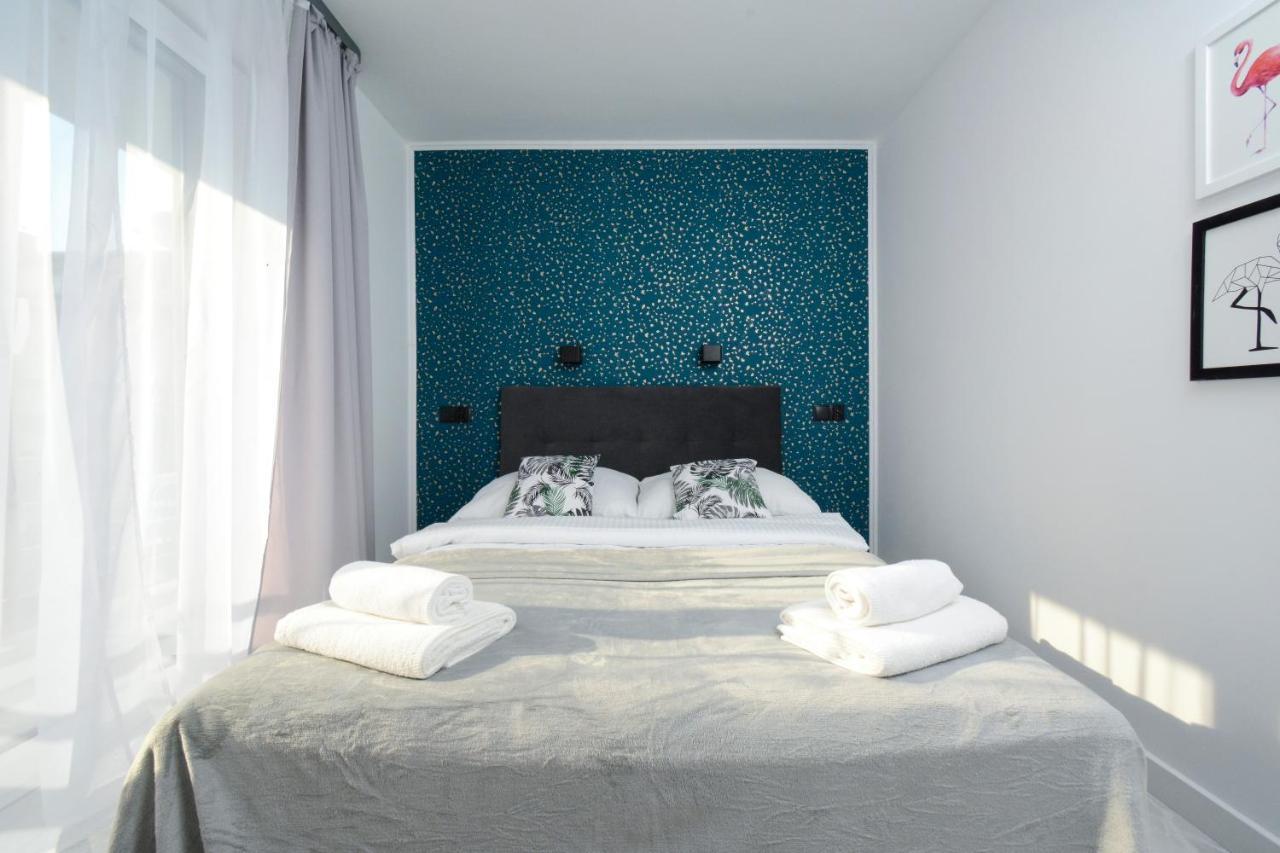 Apartamenty Prestige 莱鲍 外观 照片